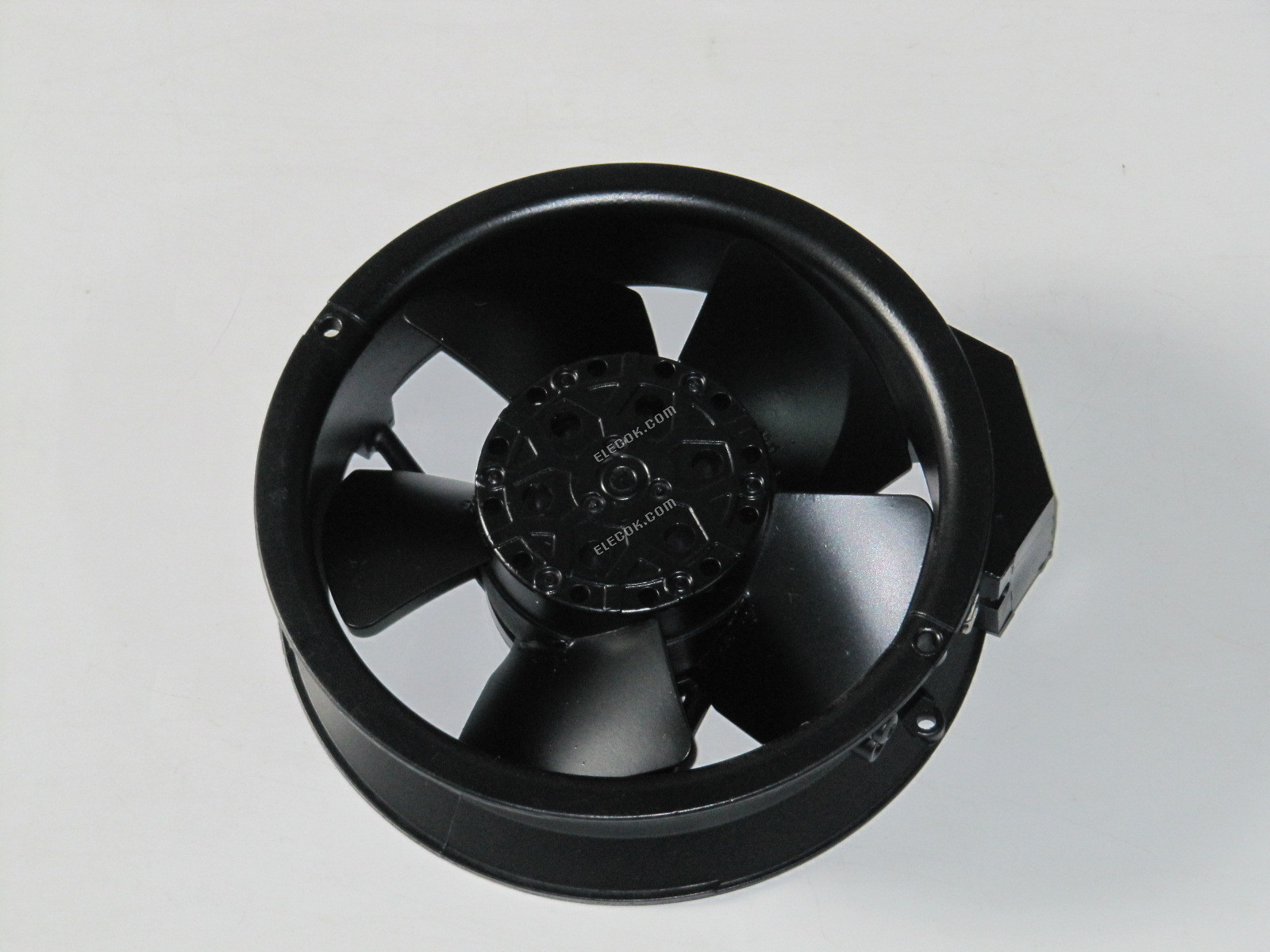 ebm 17251 Metal lamela VENTILáTOR W2E143-AA15-01 115V 50/60HZ 24/26W chladicí ventilátor se zásuvkovým připojením 