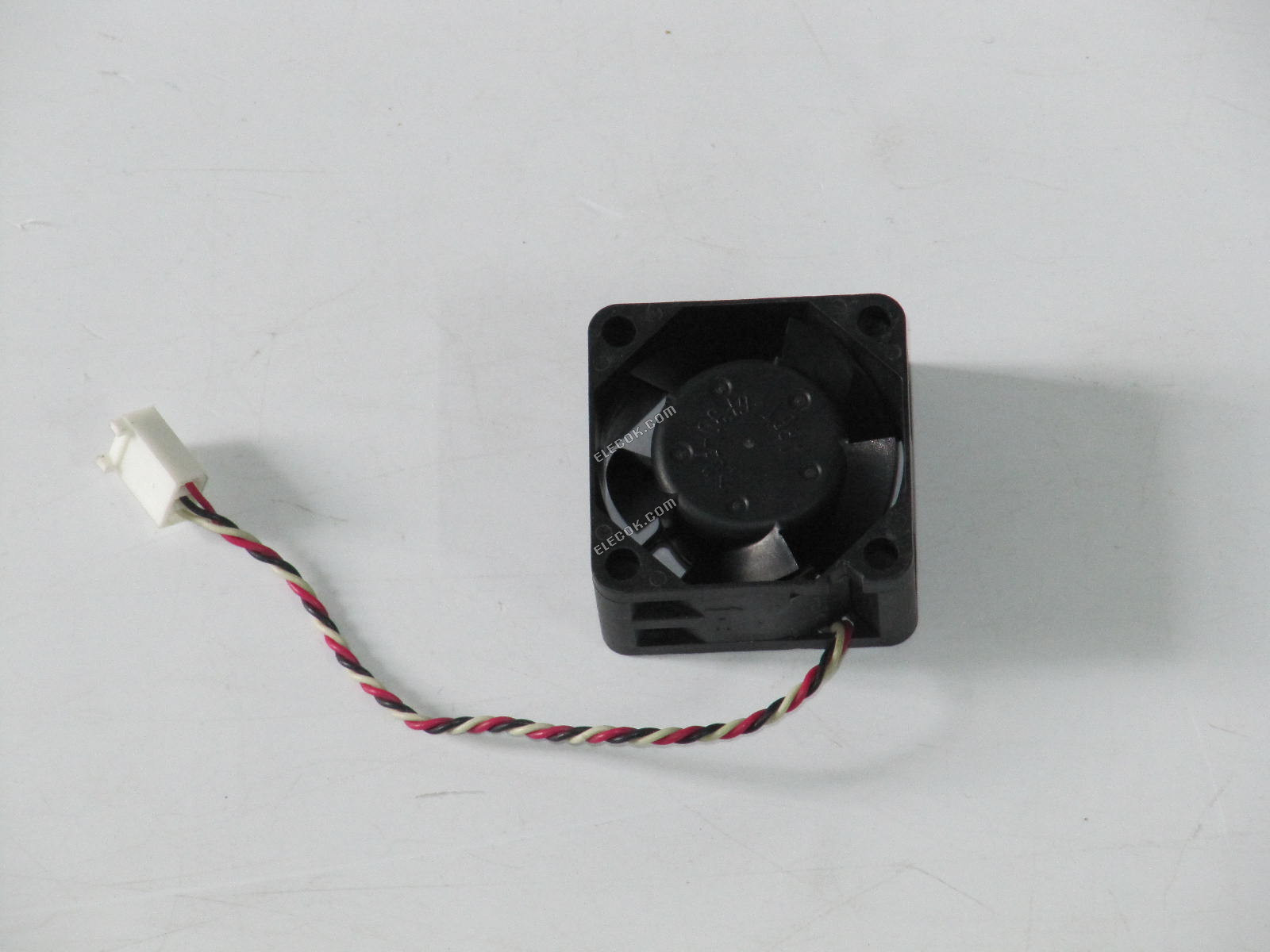 NMB 1608KL-04W-B79-TB3 12V 0,25A 3 vezeték Hűtőventilátor 