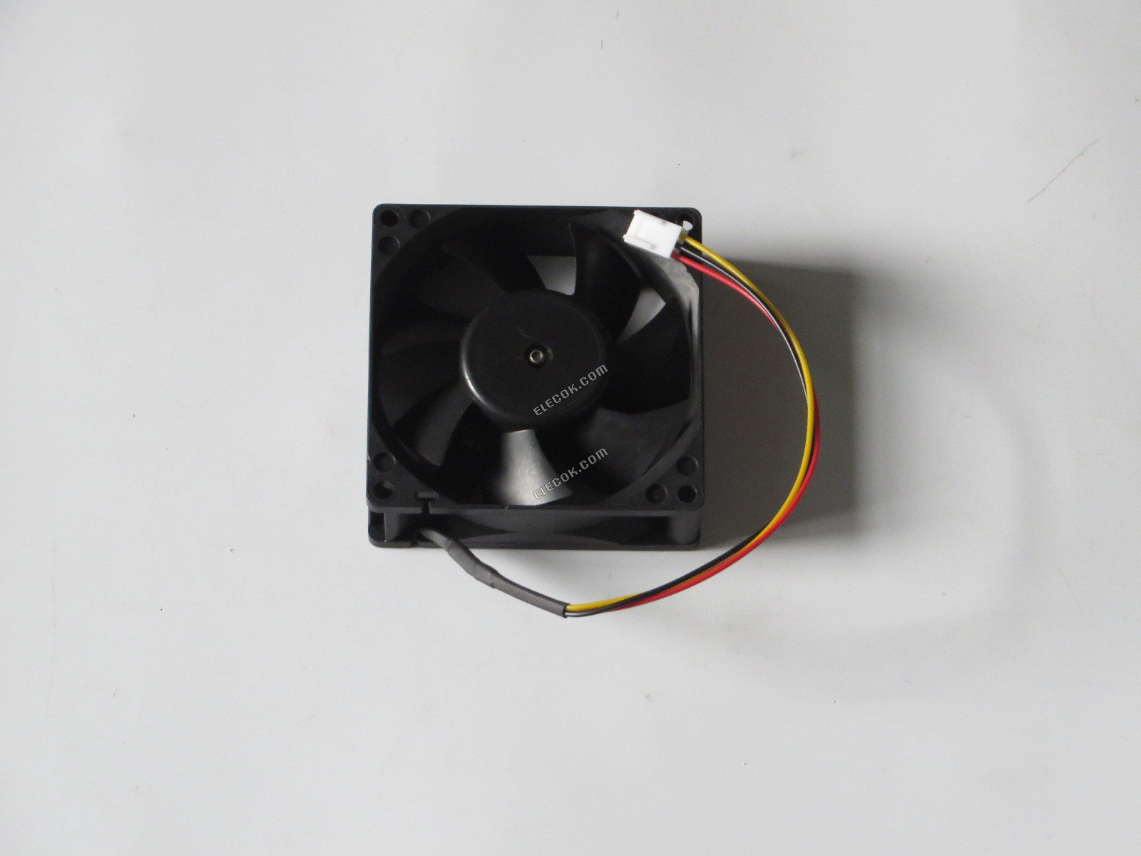 Panaflo FBA08A48H 48V 0,09A 3 vezeték Hűtőventilátor 