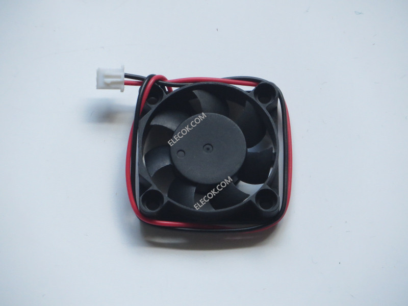 YOUNG LIN DFS401012L 12V 0.7W 2wires Cooling Fan