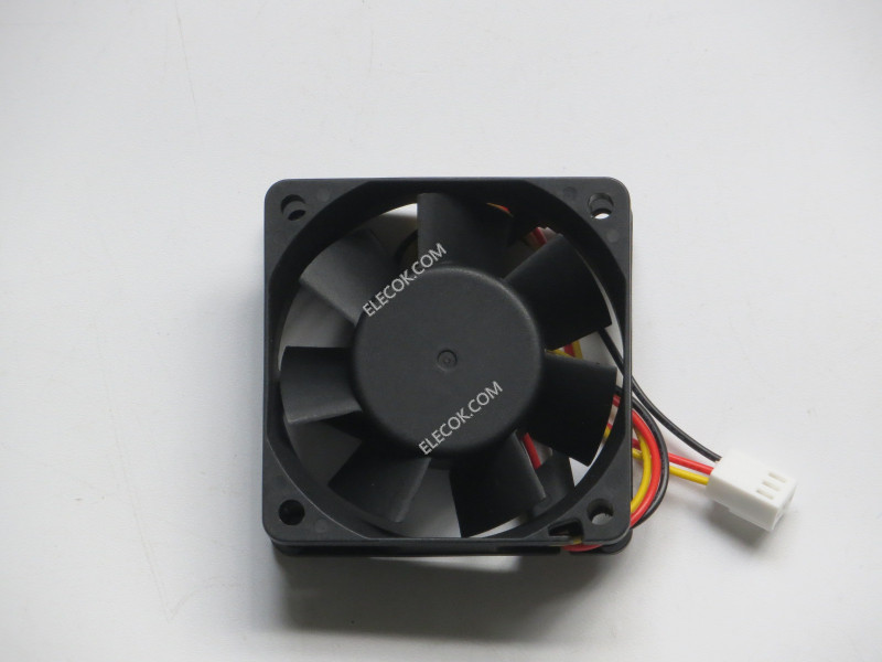 Sunon PMD1206PKVX-A F.GN 12V 3,3W 3wires Cooling Fan 