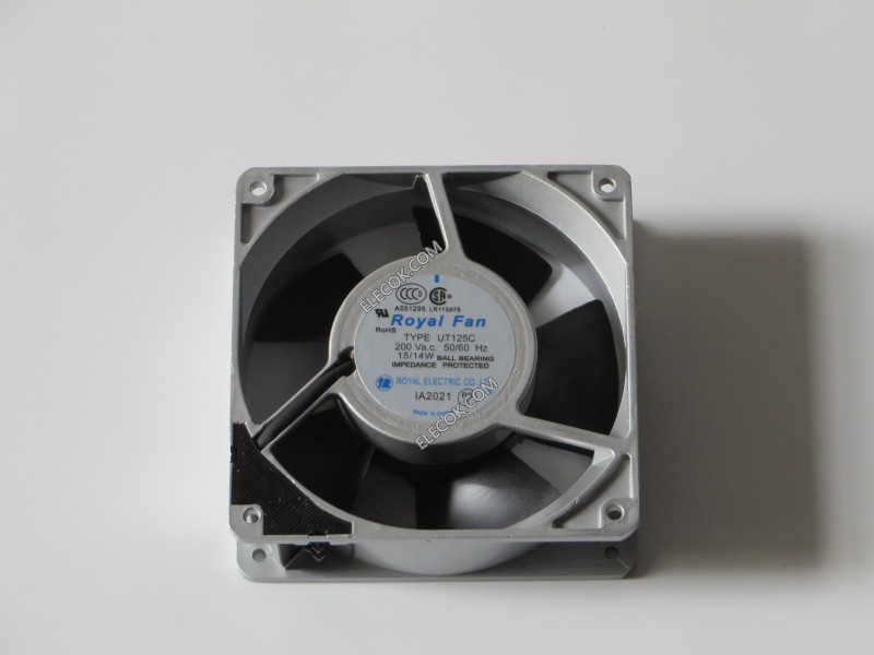 Royal UT125C 200V 0,075/0,07A 15/14W Cooling Fan with socket connection refurbished 