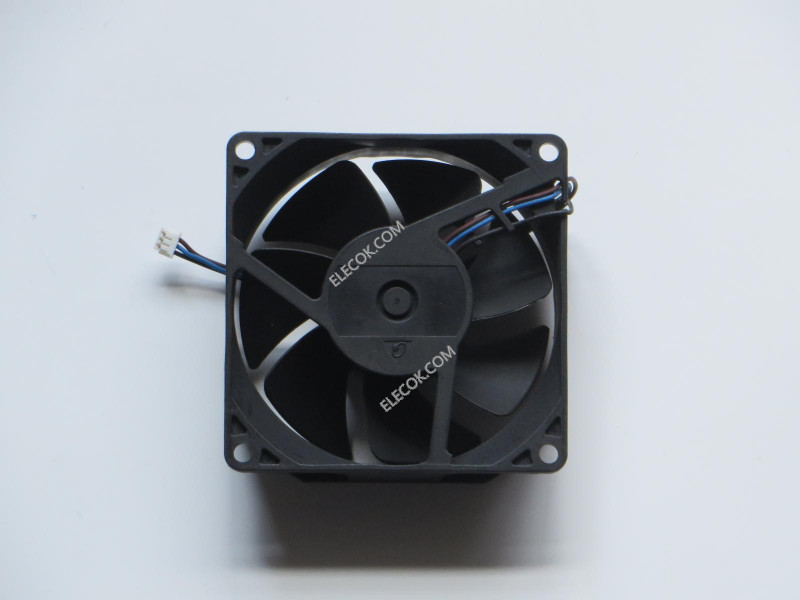 DELTA AUB0712HJ-00 12V 0.40A 3wires Cooling Fan  used