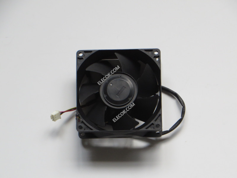 Nidec H92C24BS6AA7-53 24V 0,19A 3wires cooling fan 
