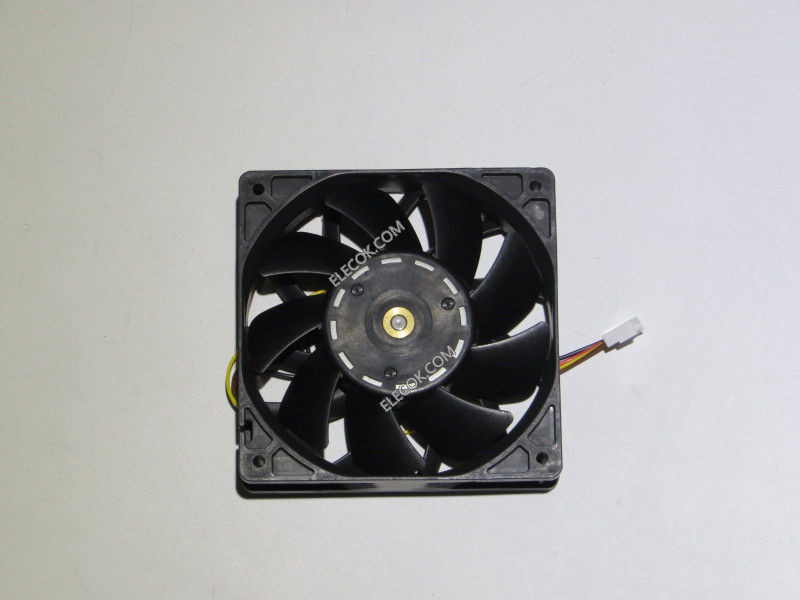 Sanyo 9GV1212P4G011 12V 1,68A 20,16W Cooling Fan 