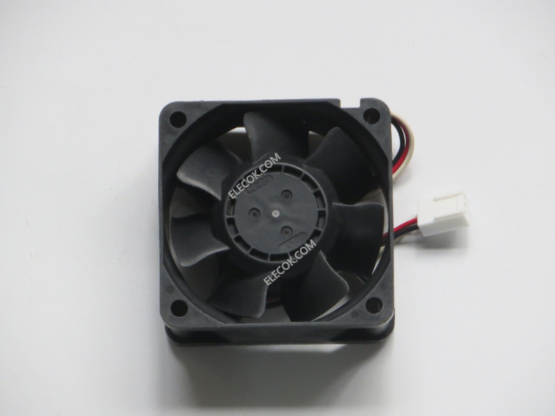 NMB 2410SB-04W-B49 12V 0,14A 3wires Cooling Fan 