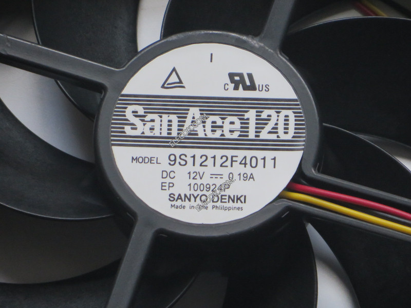 Sanyo 9S1212F4011 12V 2,28W 3wires Cooling Fan 