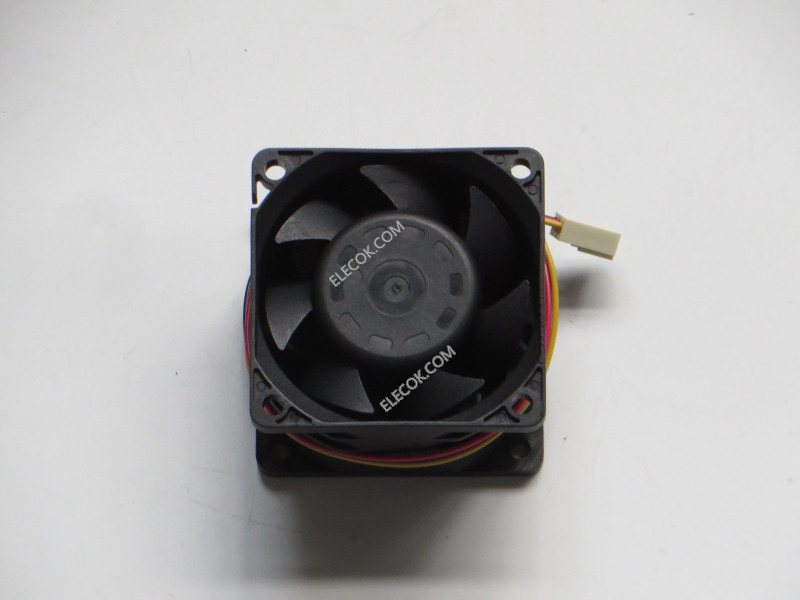 DELTA PFB0624EHE-F00 24V 0,43A 3wires Cooling Fan Substitute 