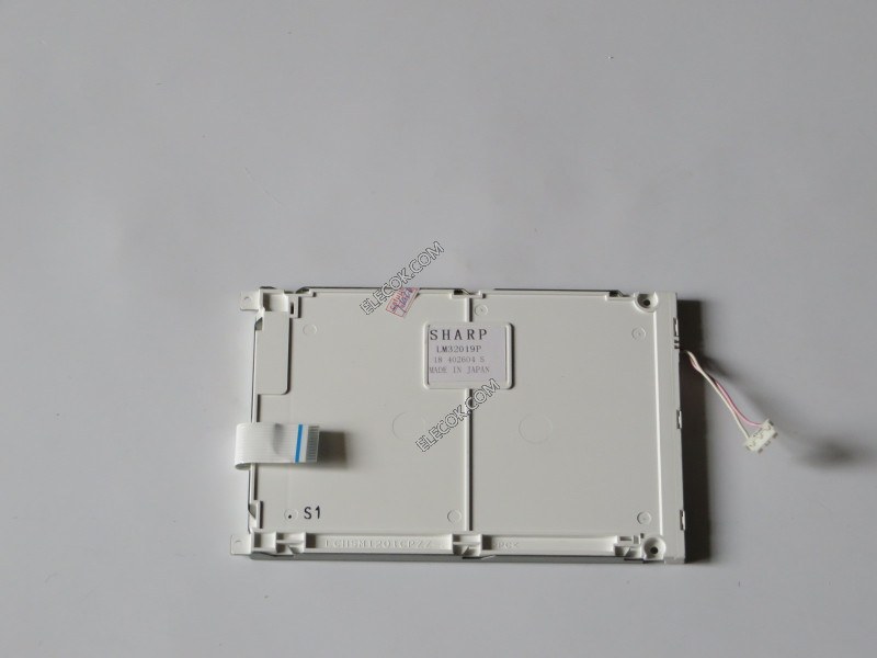 LM32019P 5,7" FSTN LCD Panel számára SHARP blue film 