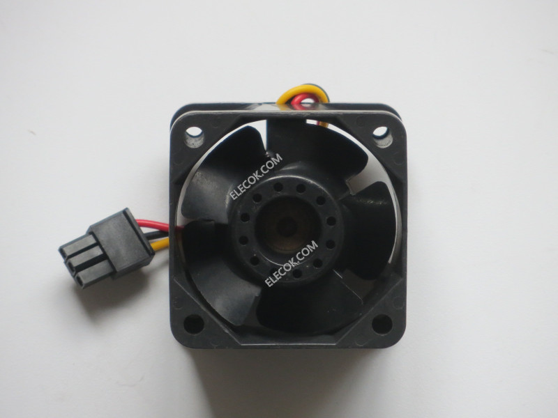 Sanyo 109P0412K301 12V  0.55A   3wires Cooling Fan
