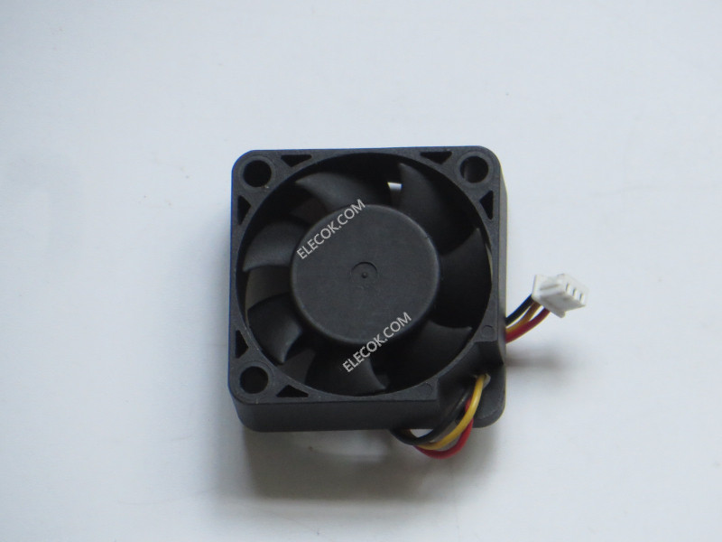Y.S.TECH FD0530107B-2A 5V 0.5W 3wires Cooling Fan